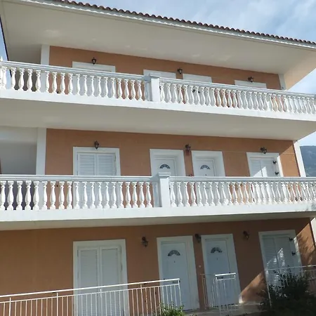 Melikoukia Τραπεζάκι